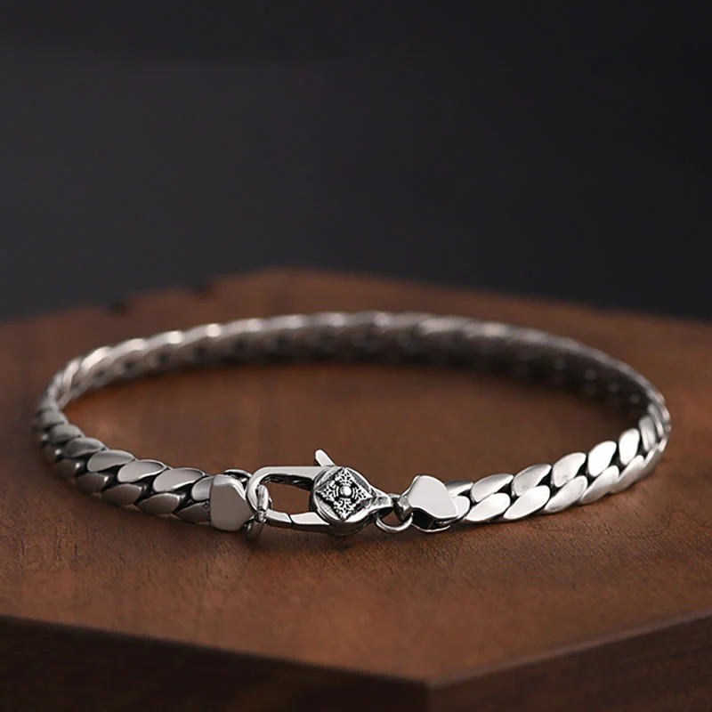 1a714224198ec06fc58b73442e2b4a23_900x