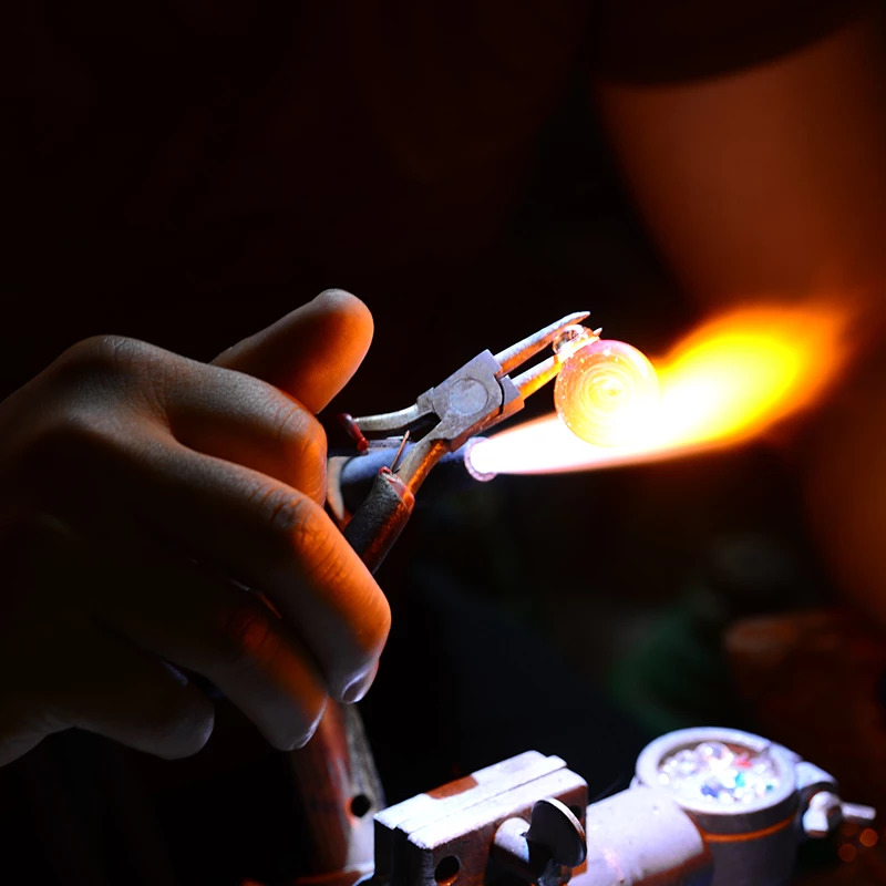 BOEYCJR New Bear Shape Universe Glass Bead Planets Pendant Necklace Galaxy Rope Chain Solar System Design Necklace for Women